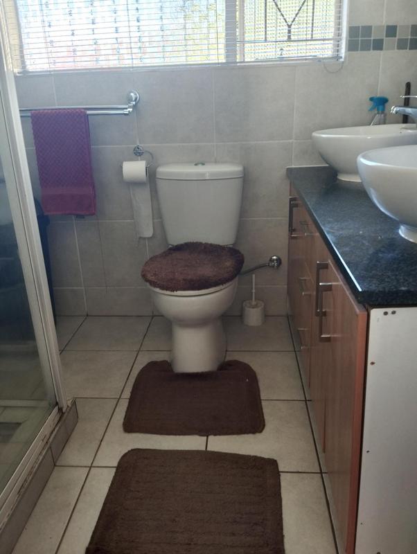 4 Bedroom Property for Sale in Hurlyvale Gauteng
