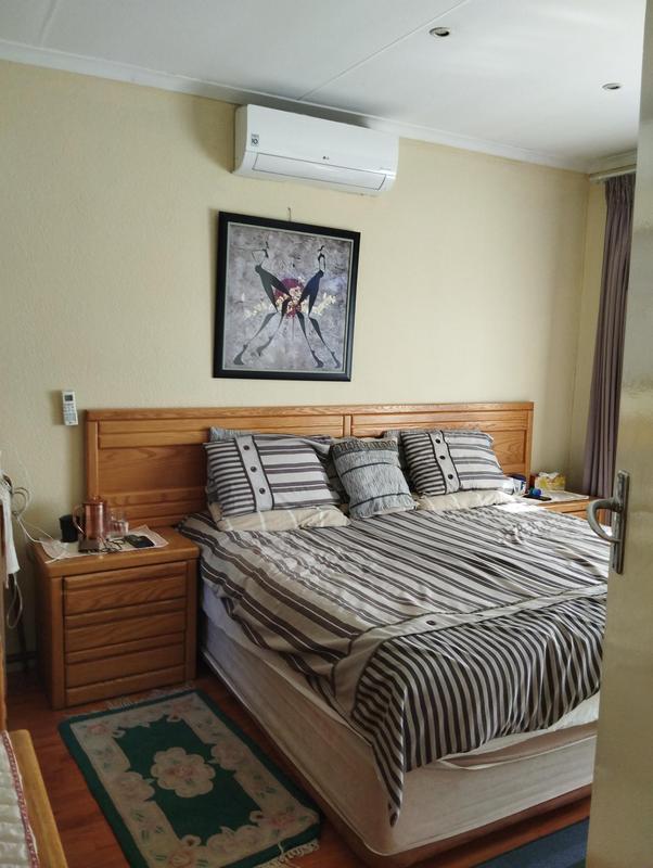 4 Bedroom Property for Sale in Hurlyvale Gauteng