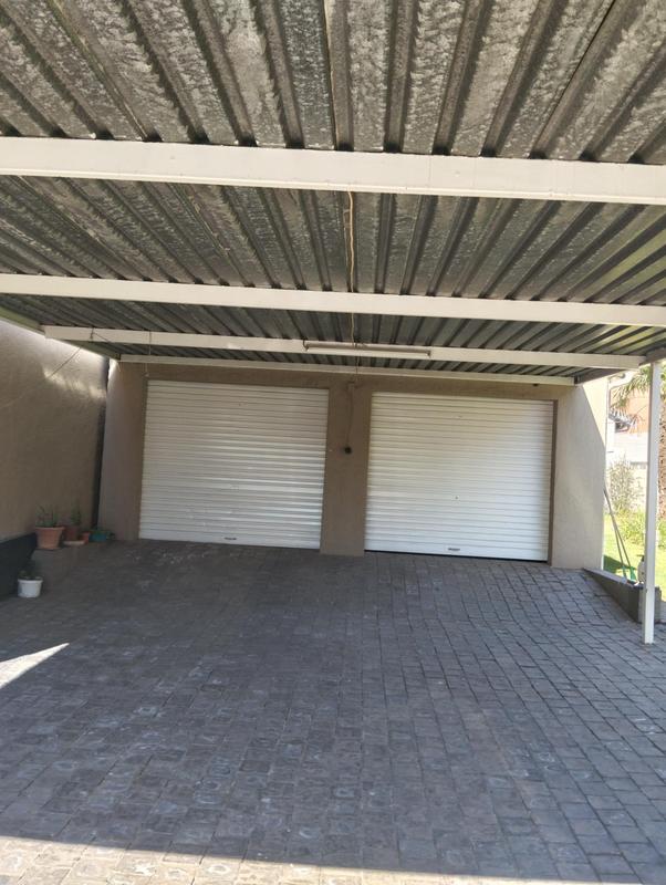 4 Bedroom Property for Sale in Hurlyvale Gauteng