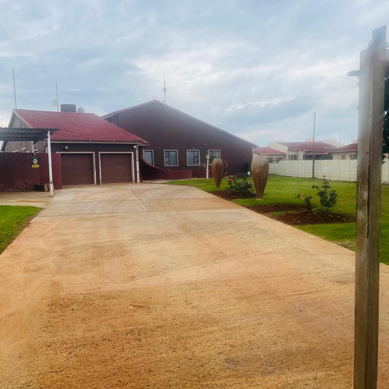 4 Bedroom Property for Sale in Westonaria Gauteng