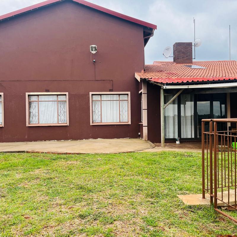4 Bedroom Property for Sale in Westonaria Gauteng