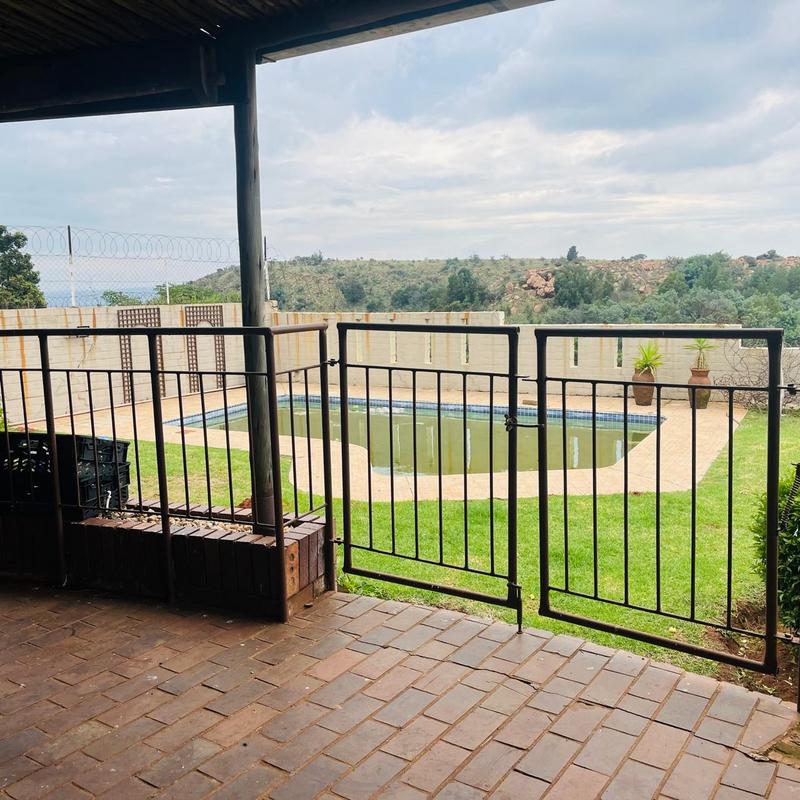 4 Bedroom Property for Sale in Westonaria Gauteng