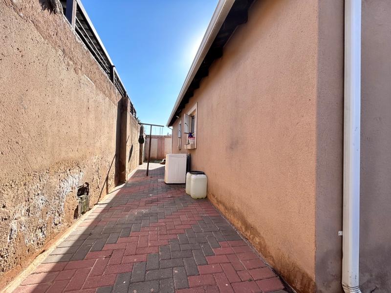 3 Bedroom Property for Sale in Amandasig Gauteng