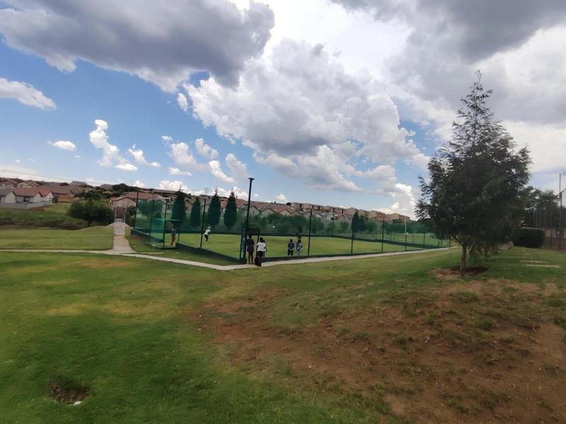 To Let 2 Bedroom Property for Rent in Kosmosdal Gauteng