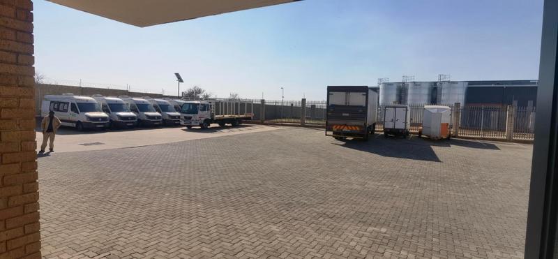 To Let commercial Property for Rent in N4 Gateway Industrial Park Gauteng