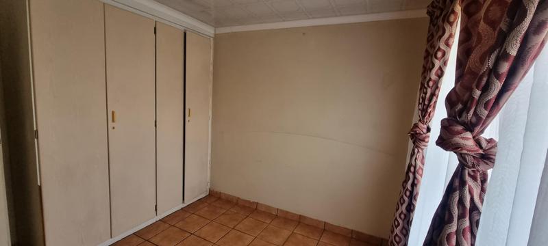 2 Bedroom Property for Sale in Dawn Park Gauteng