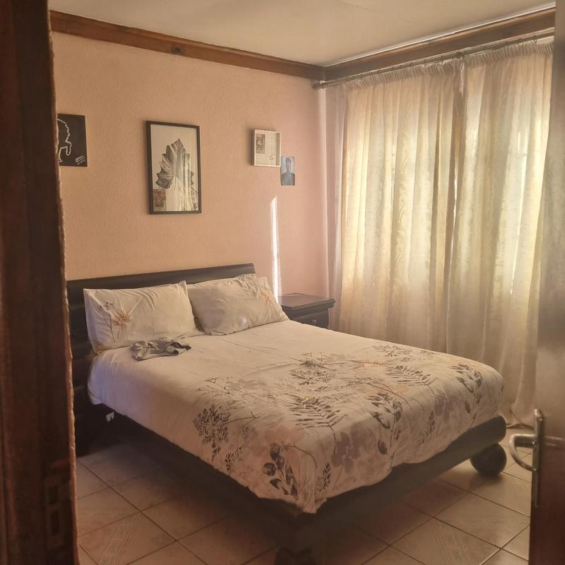 4 Bedroom Property for Sale in Diepkloof Gauteng