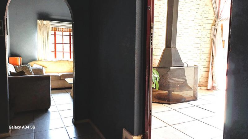 4 Bedroom Property for Sale in Country View Gauteng