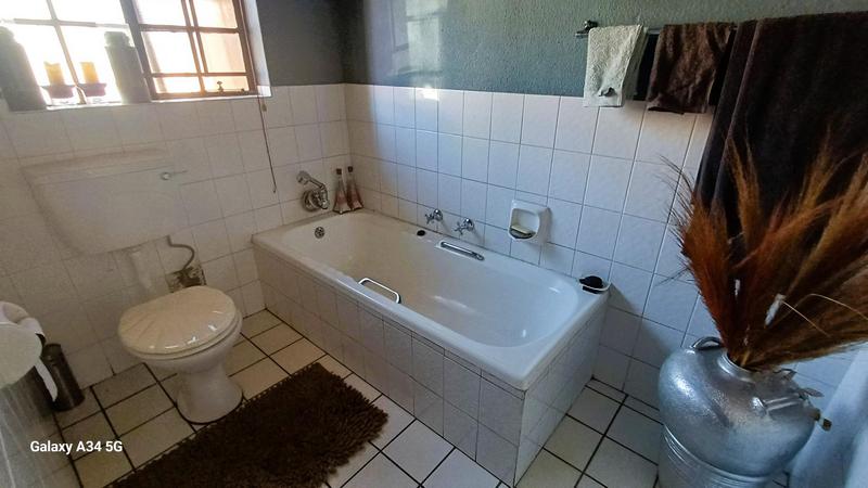 4 Bedroom Property for Sale in Country View Gauteng