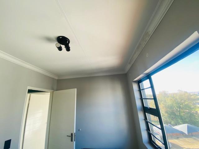 2 Bedroom Property for Sale in Jabulani Gauteng