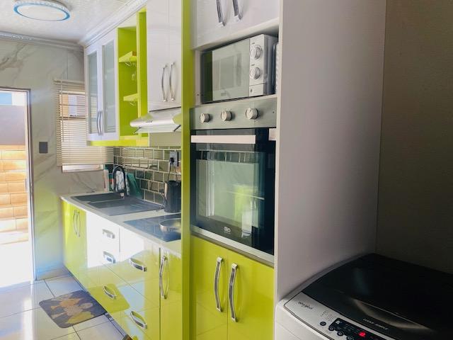 2 Bedroom Property for Sale in Jabulani Gauteng
