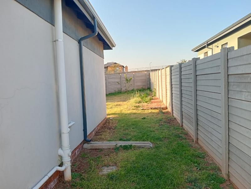 3 Bedroom Property for Sale in Mindalore Gauteng