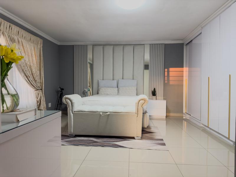 4 Bedroom Property for Sale in Alveda Park Gauteng