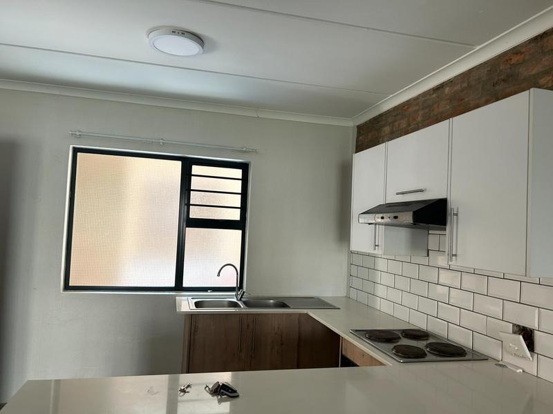 To Let 2 Bedroom Property for Rent in Pomona Gauteng
