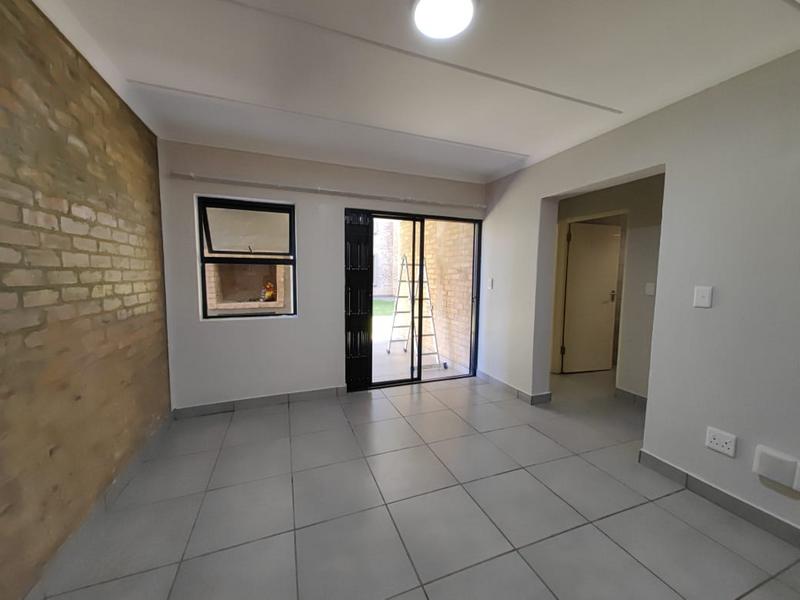 To Let 2 Bedroom Property for Rent in Pomona Gauteng