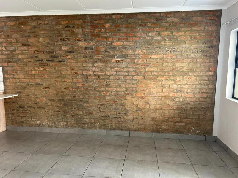 To Let 2 Bedroom Property for Rent in Pomona Gauteng