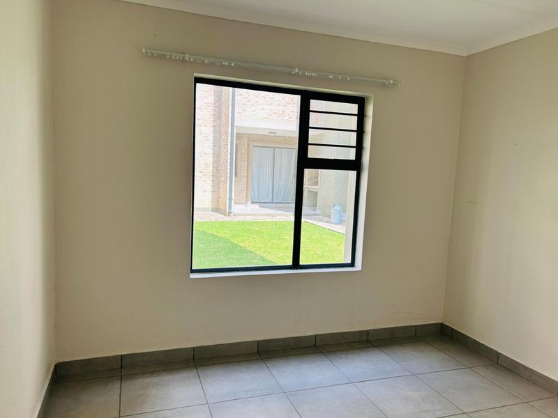 To Let 2 Bedroom Property for Rent in Pomona Gauteng