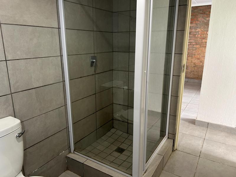 To Let 2 Bedroom Property for Rent in Pomona Gauteng