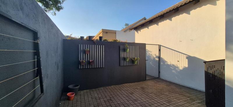4 Bedroom Property for Sale in Midstream Ridge Gauteng