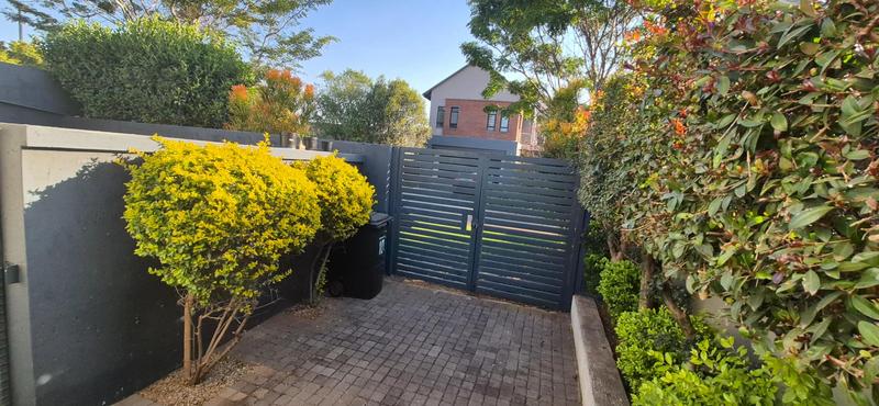 4 Bedroom Property for Sale in Midstream Ridge Gauteng