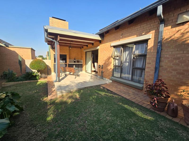 2 Bedroom Property for Sale in Retire at Midstream Gauteng