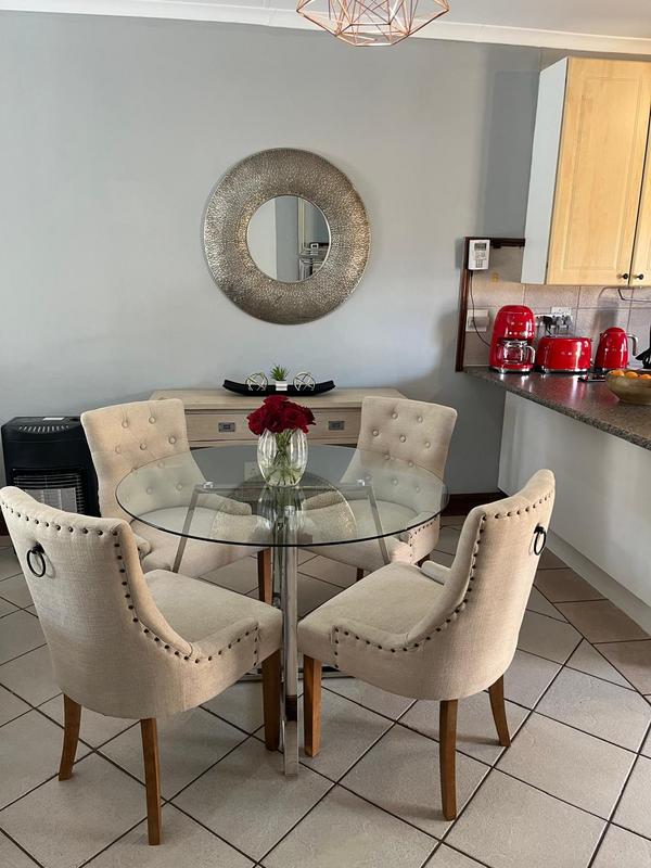 To Let 3 Bedroom Property for Rent in Equestria Gauteng