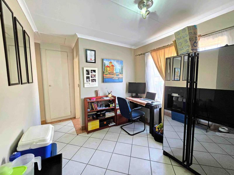 2 Bedroom Property for Sale in Equestria Gauteng