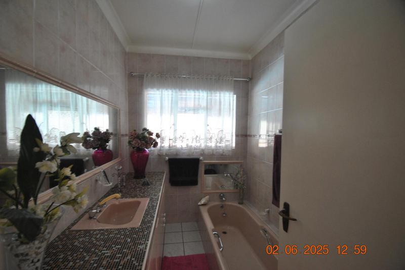 4 Bedroom Property for Sale in Atlasville Gauteng