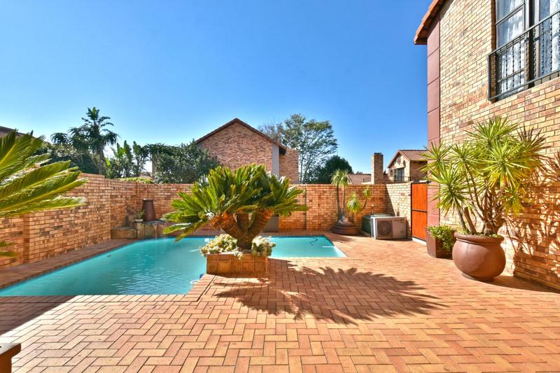 3 Bedroom Property for Sale in Sundowner Gauteng