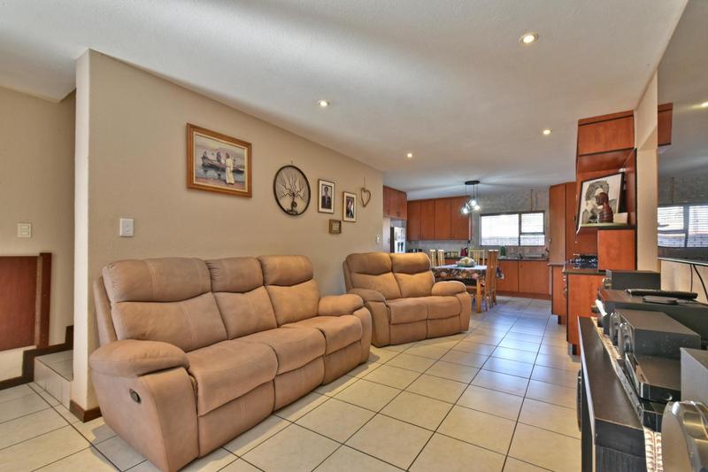 3 Bedroom Property for Sale in Sundowner Gauteng
