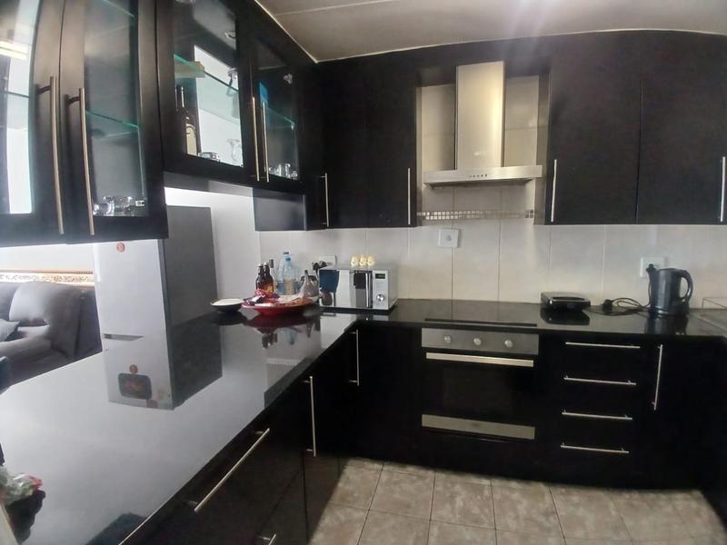 2 Bedroom Property for Sale in Florida Gauteng