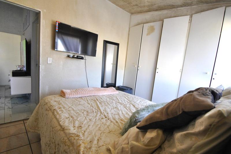 3 Bedroom Property for Sale in Florida Lake Gauteng