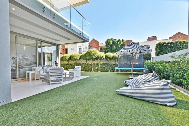 2 Bedroom Property for Sale in Morningside Gauteng