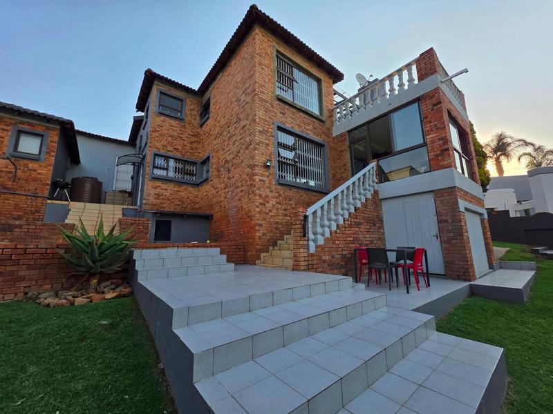 4 Bedroom Property for Sale in Rangeview Gauteng
