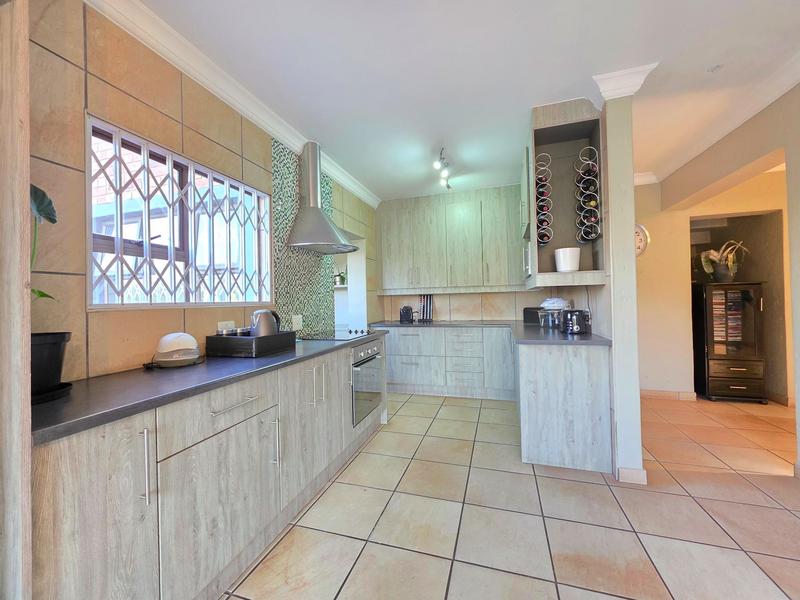 4 Bedroom Property for Sale in Rangeview Gauteng