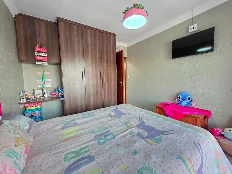 4 Bedroom Property for Sale in Rangeview Gauteng