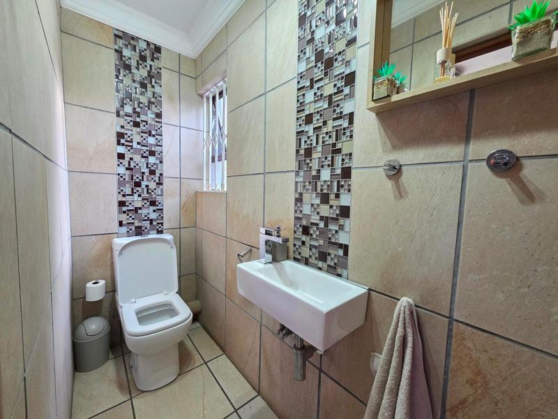 4 Bedroom Property for Sale in Rangeview Gauteng