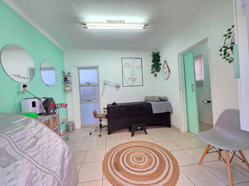 4 Bedroom Property for Sale in Rangeview Gauteng