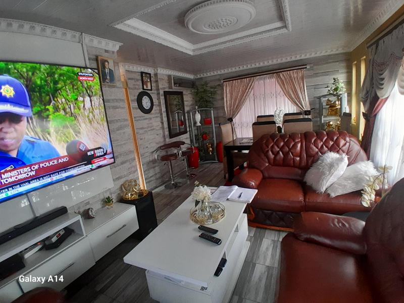 3 Bedroom Property for Sale in Pimville Zone 4 Gauteng