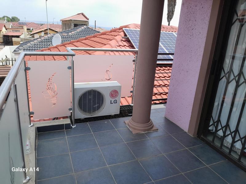 3 Bedroom Property for Sale in Pimville Zone 4 Gauteng