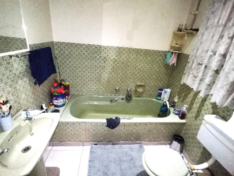 6 Bedroom Property for Sale in Kliprivier Gauteng