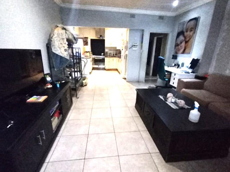 6 Bedroom Property for Sale in Kliprivier Gauteng