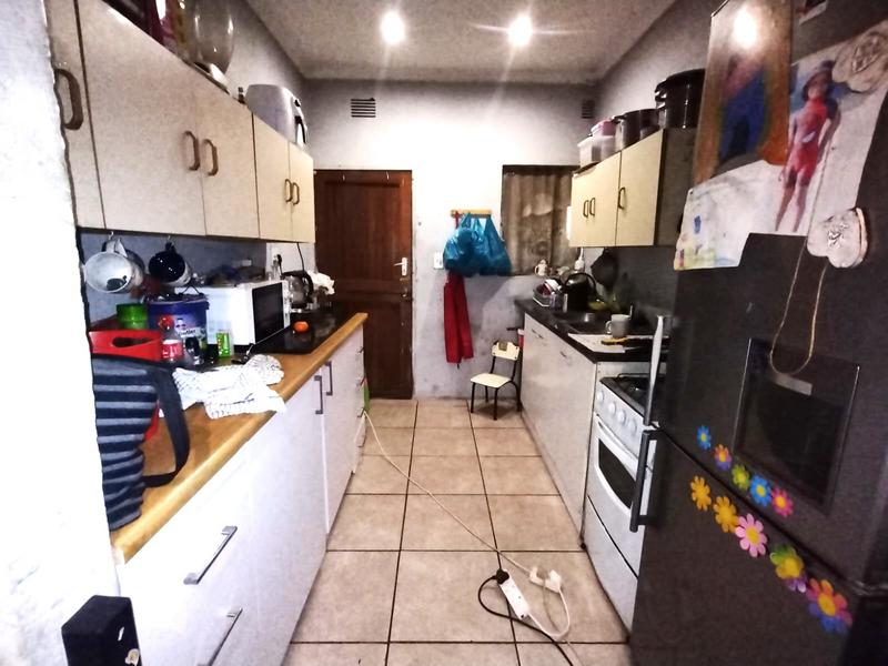 6 Bedroom Property for Sale in Kliprivier Gauteng