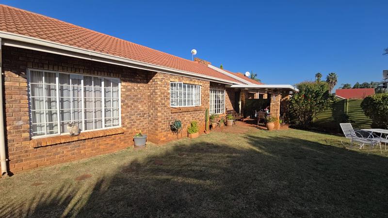3 Bedroom Property for Sale in Annlin Gauteng
