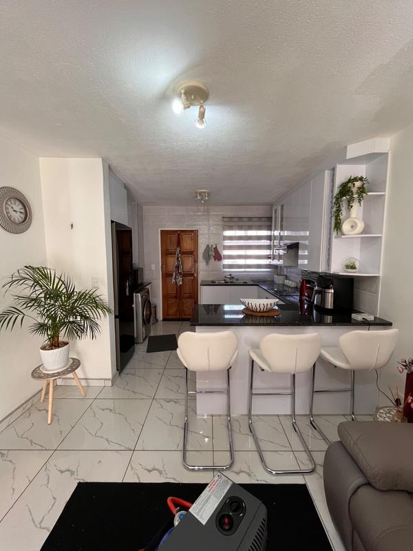 2 Bedroom Property for Sale in Karenpark Gauteng