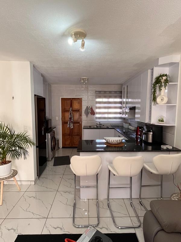 2 Bedroom Property for Sale in Karenpark Gauteng