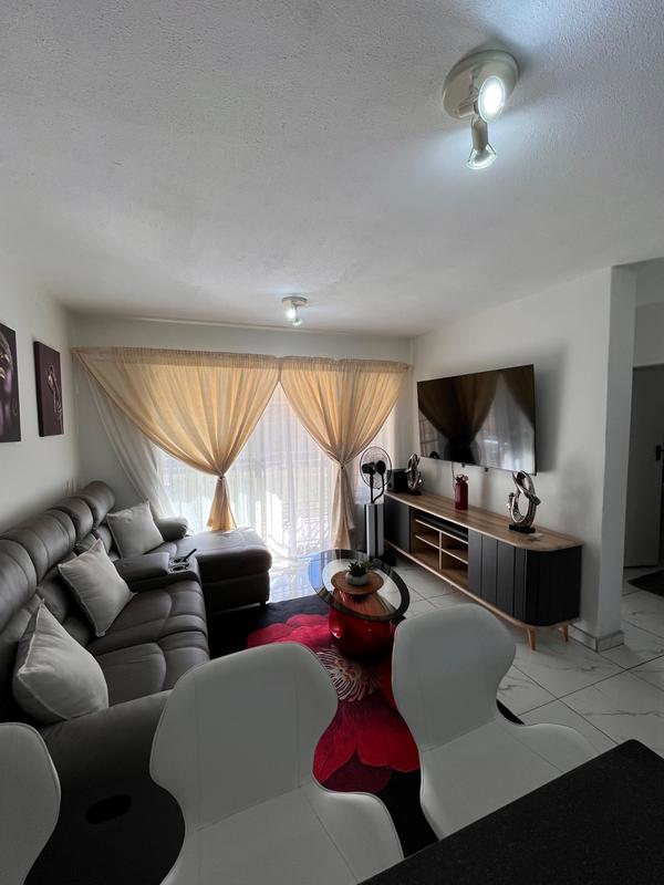2 Bedroom Property for Sale in Karenpark Gauteng