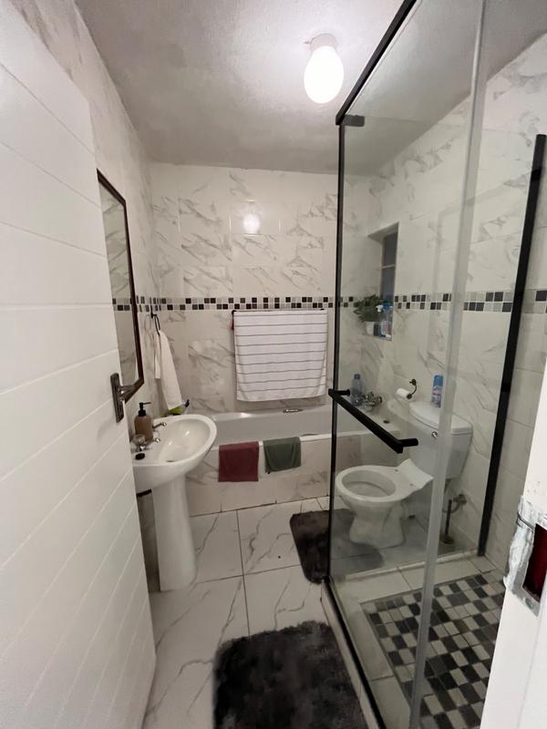 2 Bedroom Property for Sale in Karenpark Gauteng