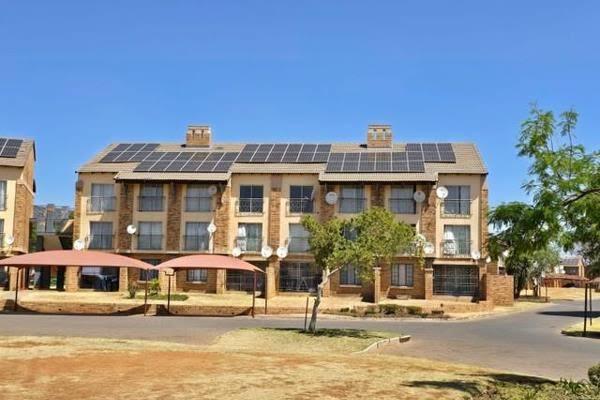 2 Bedroom Property for Sale in Karenpark Gauteng