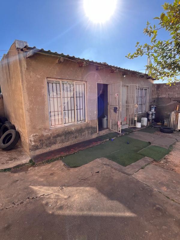 4 Bedroom Property for Sale in Olievenhoutbosch Gauteng